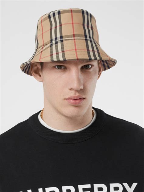 chapeu burberry homem|Designer Hats & Gloves for Men .